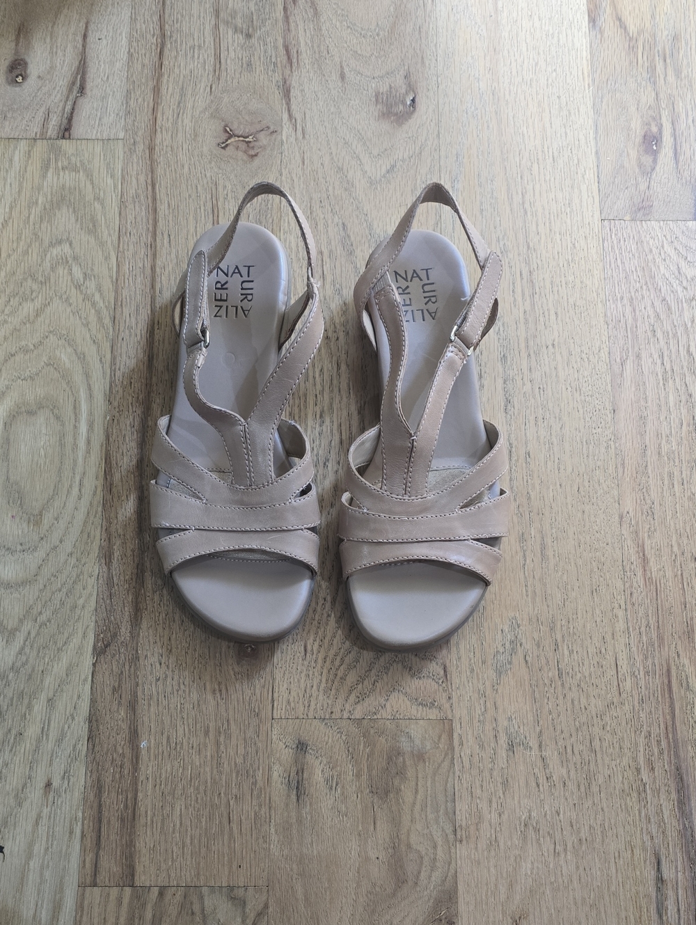 Comfort Cute Naturalizer Women's Nasim Banded Leather Sandals Nude Color Sz 7.5